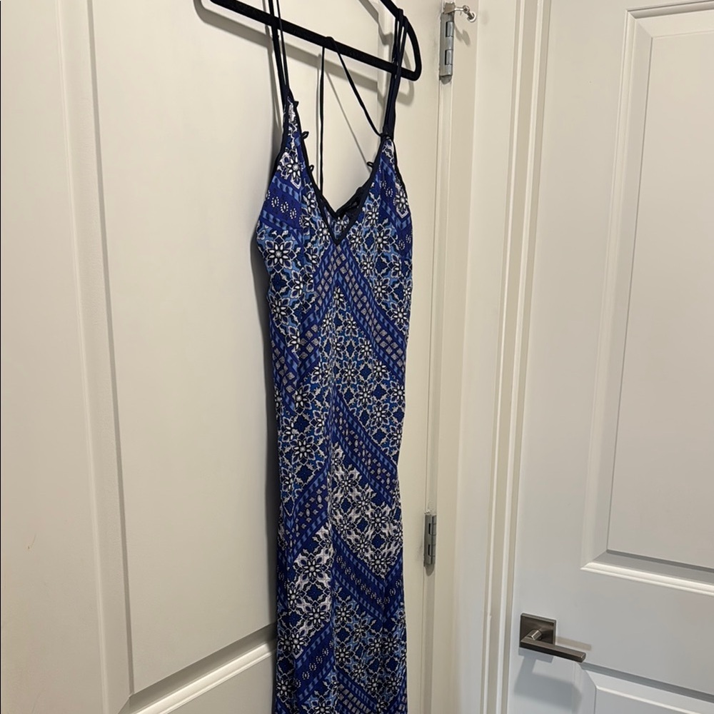 Elegant Blue Patterned Maxi Dress